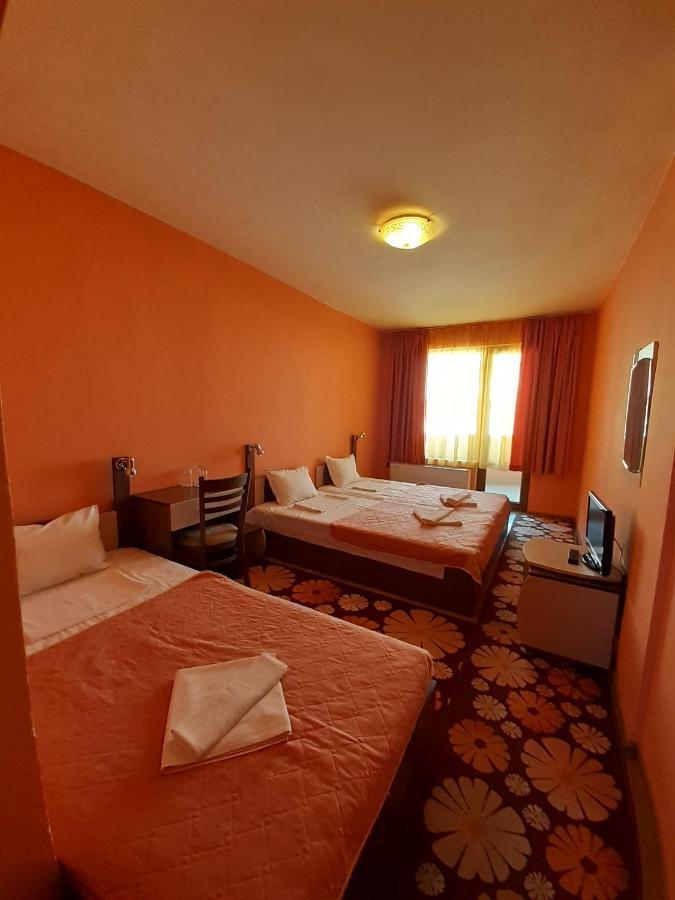 Gelov Hotel Berkovitsa Exterior photo